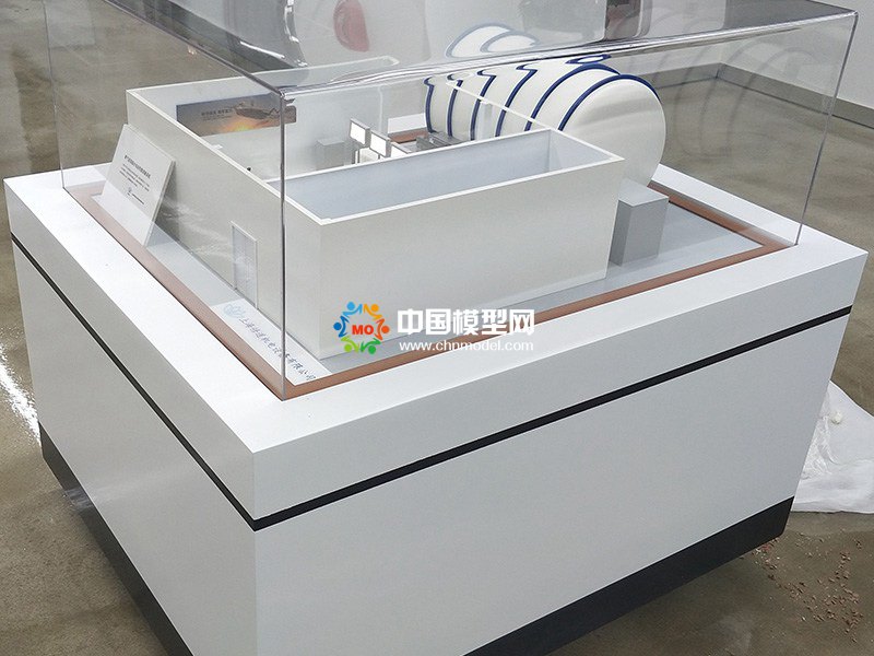 衛(wèi)星裝備真空試驗(yàn)?zāi)P? align=