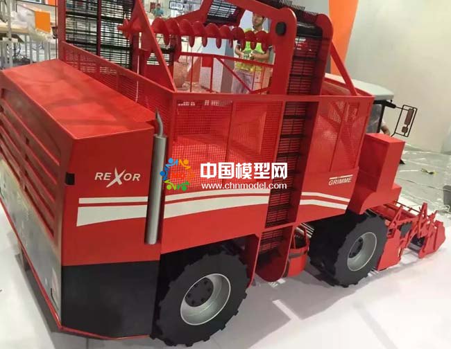 收割機模型