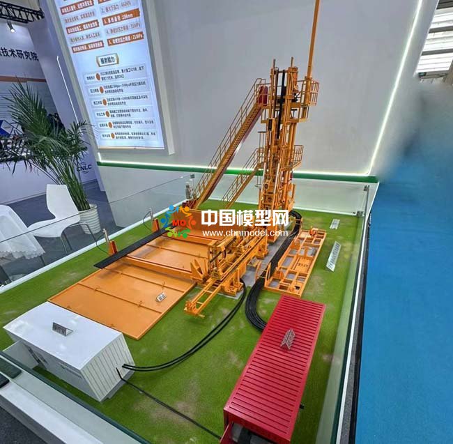 注水井自動(dòng)化帶壓作業(yè)裝置沙盤模型
